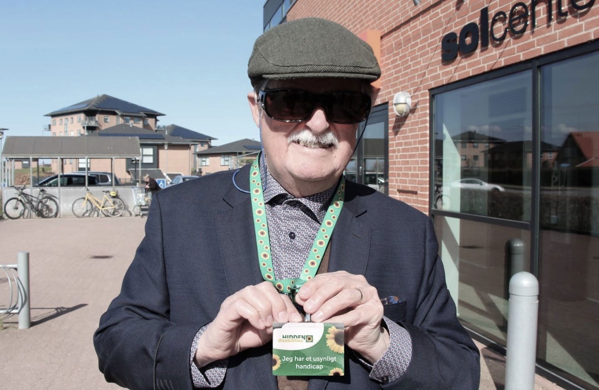 Bjarne med solsikkesnoren